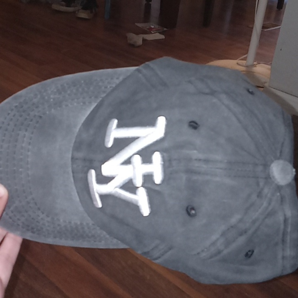 Hat - Picture 3 of 3